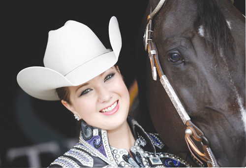 Darcy Reeve and A Certain Vino have captured the AQHA World Championship title in Amateur Western Pleasure