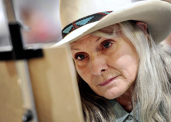 Patsi Wolfe: Georgia artist has spent a lifetime painting her way around the horse world